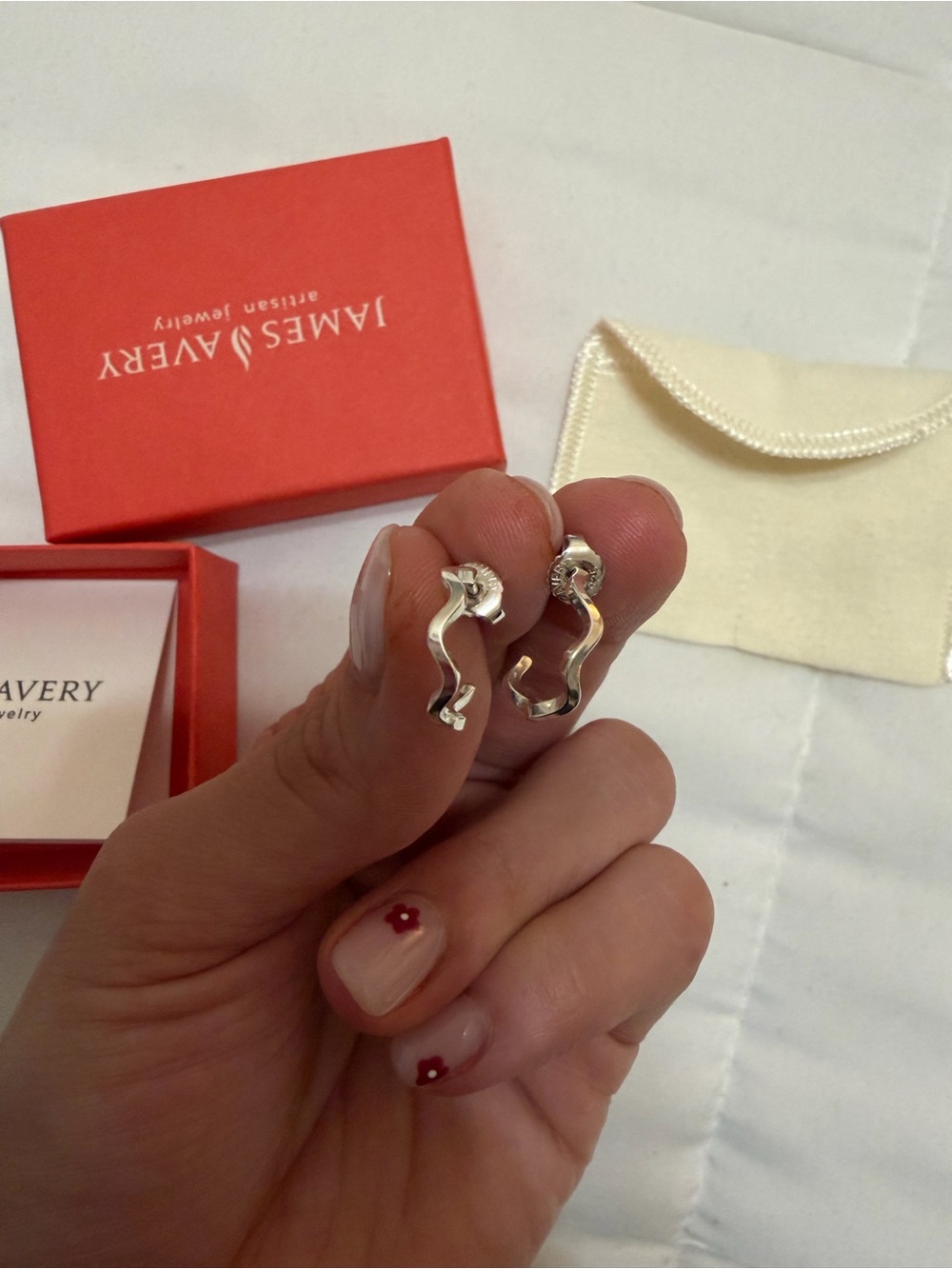 NWT James Avery Silver Squiggle Hoop Earrings